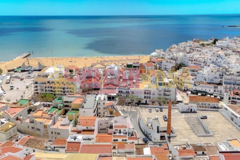 4min walk from beach 4 min a pé da praia